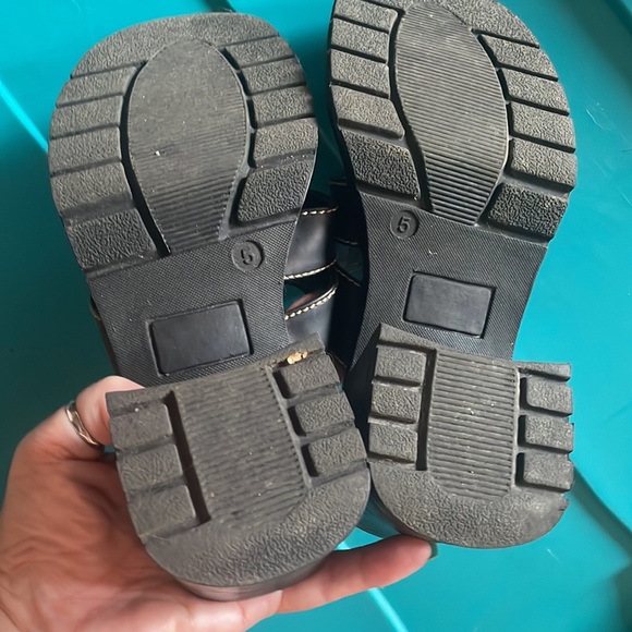 Cache Creek Sandal with chunky heel - Picture 3 of 5